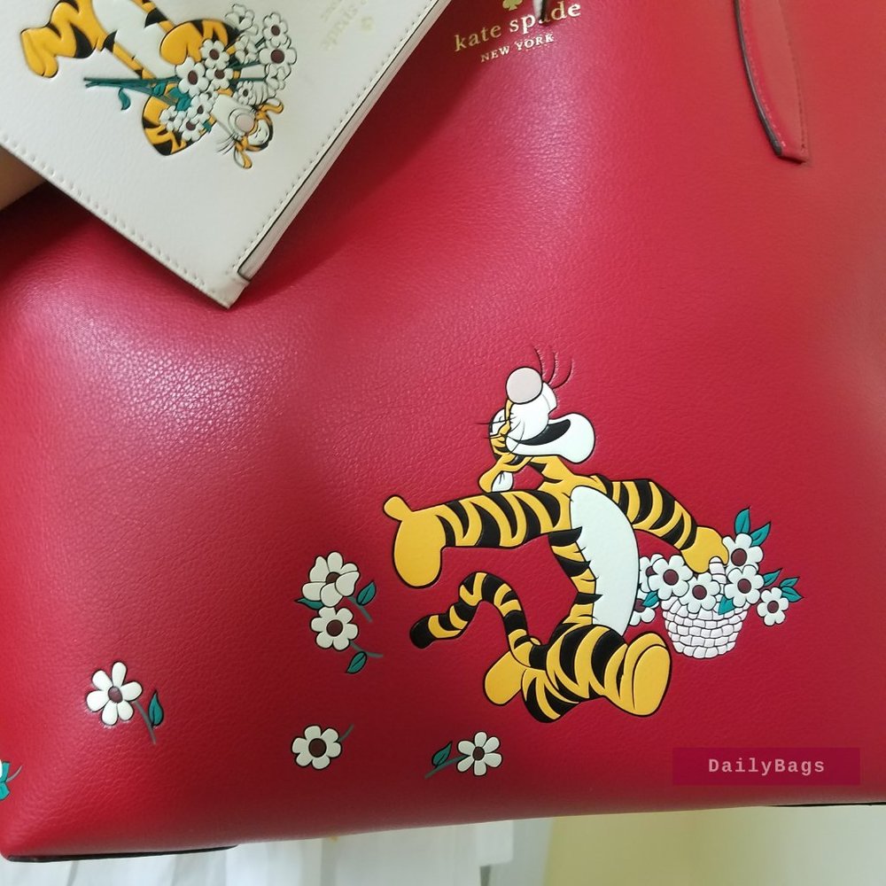 BEAUTIFUL PRESENT TIGGER REVERSIBLE TOTE DISNEY COLLECTION KATE SPADE NOVELTY - Picture 6 of 10